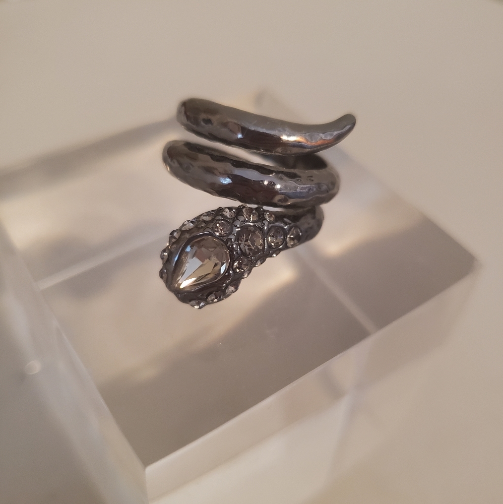 BCBG MaxAzria snake ring with faux crystals, hematite colour, serpent